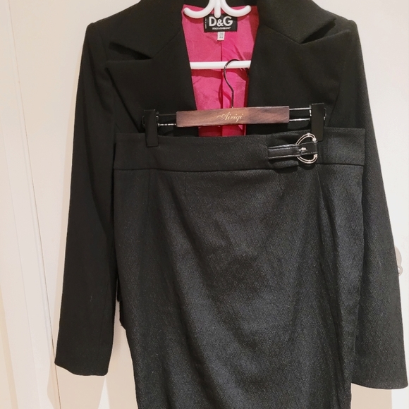 Dolce & Gabbana skirtsuit - Picture 3 of 14